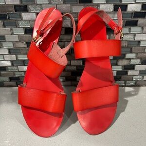 OLD NAVY women strap leather red sandals/size 9